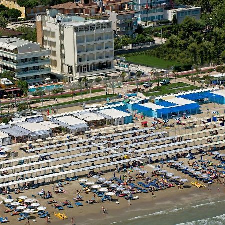 Residence Riccione Beach Apartments 外观 照片